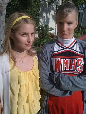 File:Glee311.jpg