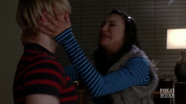 File:Sam-Santana-2x14-sam-and-santana-19572590-1280-720.jpg