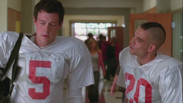 File:1x04-finn-puck-glee-8350308-1280-720.jpg