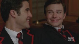Klaine-2x10-A-Very-Glee-Christmas-kurt-and-blaine-17533655-1580-891