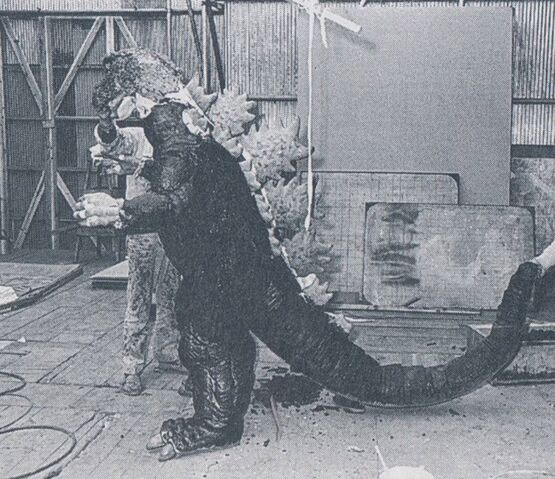 File:SoshingekiGoji is being made.jpg