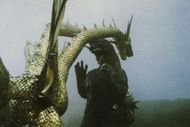 File:GVKG - King Ghidorah Approaching Godzilla.jpg