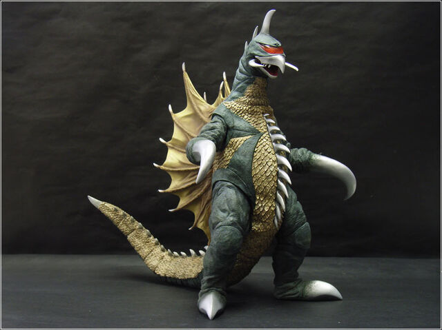 File:Gigan LL01.jpg