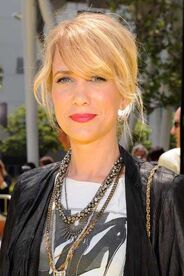 Kristen Wiig Layered Necklaces Layered Gold CSHAaELAO-hl