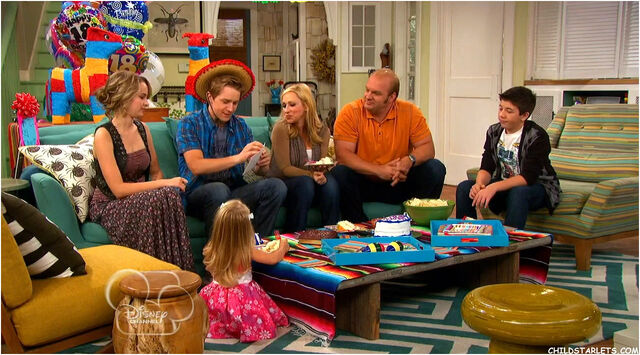 File:CanTheDuncanFamilyKeepASecret.jpg