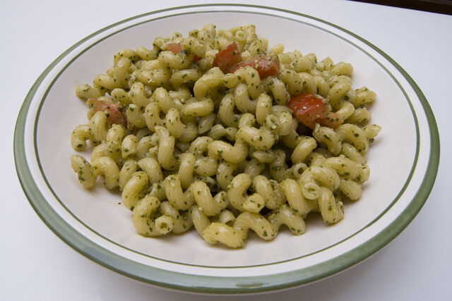 File:Pasta with pesto.jpg