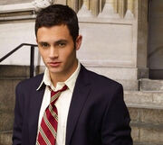 Dan-humphrey-profile.jpg