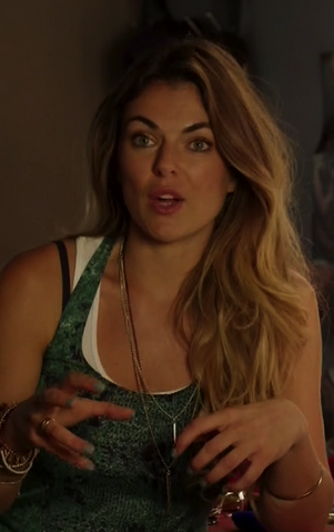 File:SerindaSwan.png