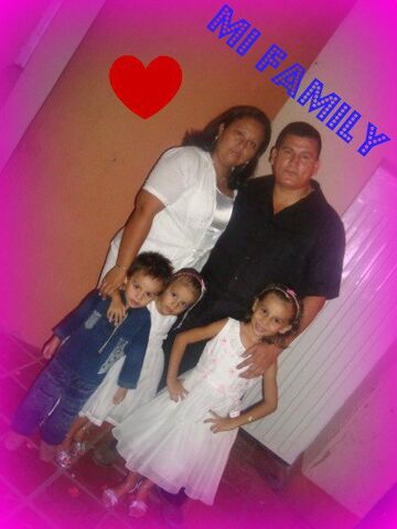 Archivo:Mi familia.jpg