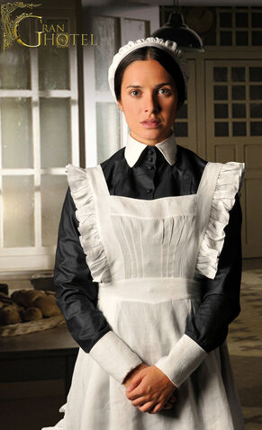 File:Paula-prendes-sera-cristina-en-gran-hotel.jpg