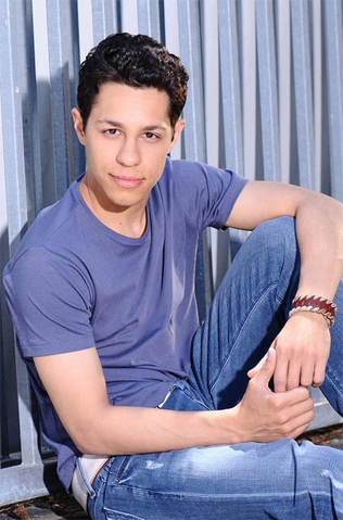 File:David-DelRio.png