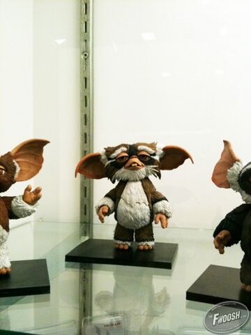 File:Mogwailenny-400x533.jpg