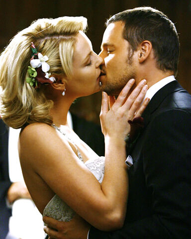 Fichier:Alex-and-izzie.jpg
