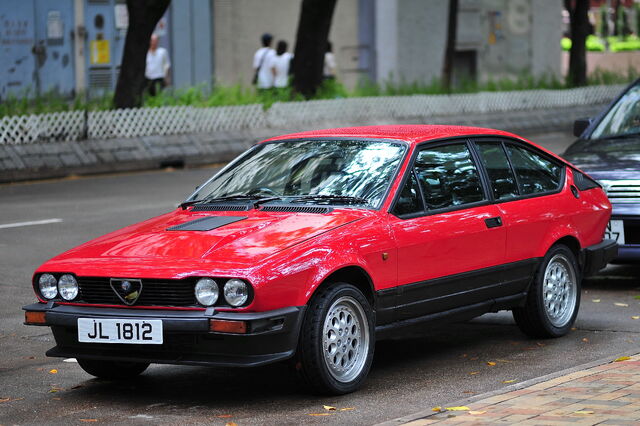 Plik:Alfa Romeo GTV6 Hong Kong.jpg
