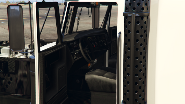 File:PhantomCustom-GTAO-Inside.png