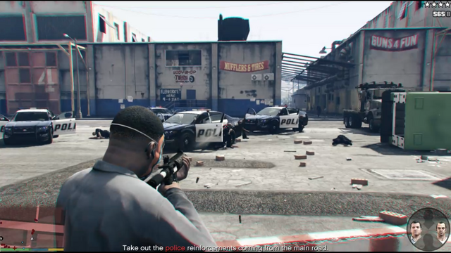 File:BlitzPlay-GTAV-FrankilnAndCops.png