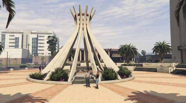 File:Davis City Hall GTAVe Monument.jpg