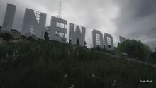 VinewoodSign-GTAV-CloudySky