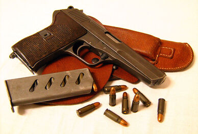1024px-CZ 52 pistol