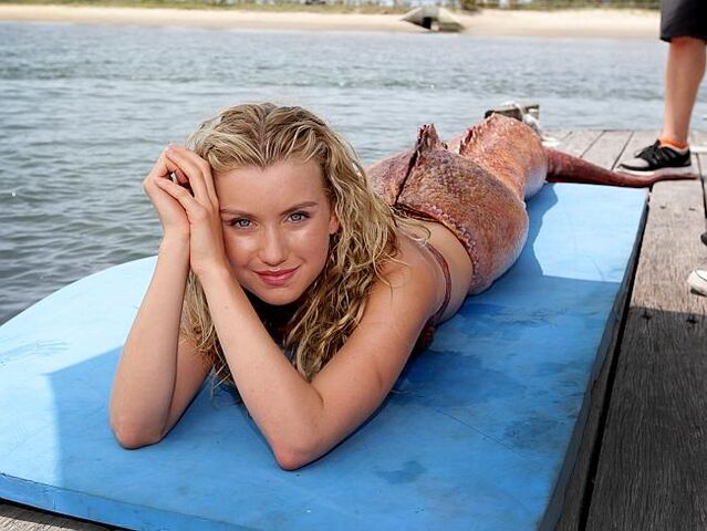 File:Mako Mermaids Set 18.jpg