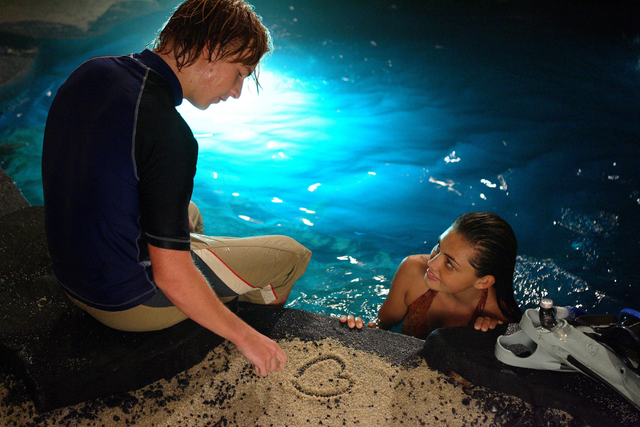 File:Lewis Hearts Cleo.png