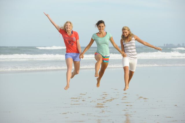 File:Mermaids flying.jpg