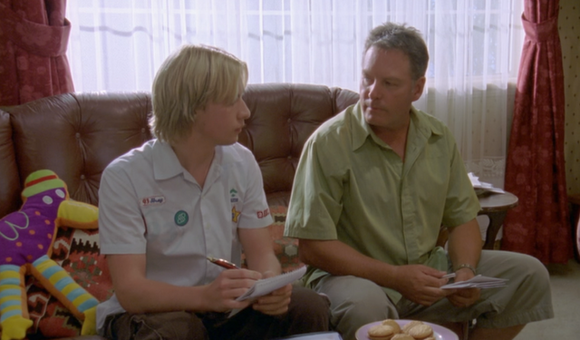 File:Don Chatting With Lewis.png