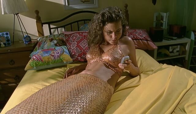 File:Cleo on Bed.jpg