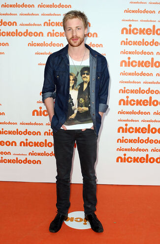 File:Angus-mclaren-314292l.jpg