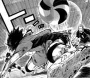 Nishinoya arrête la balle avec le pied.png