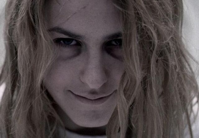 File:Laurie Strode Insane.jpg