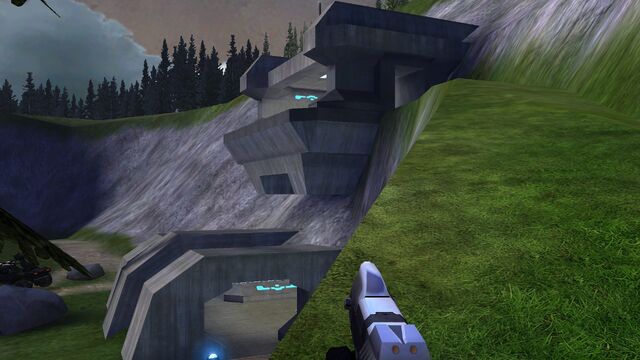 File:Tim bluebaseside1.jpg
