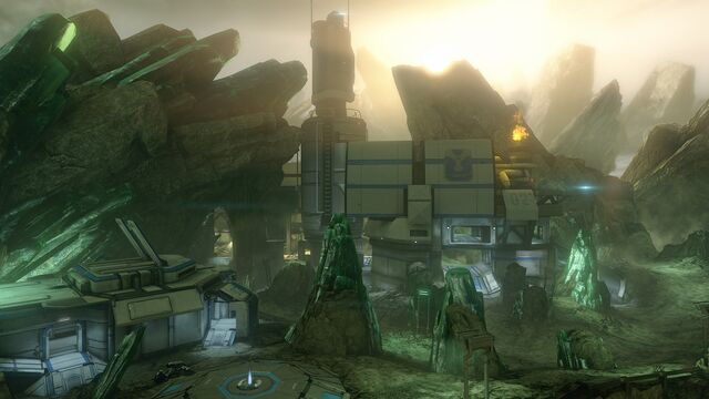 File:Halo-4-Crimson-Map-Pack-Shatter 1.jpg
