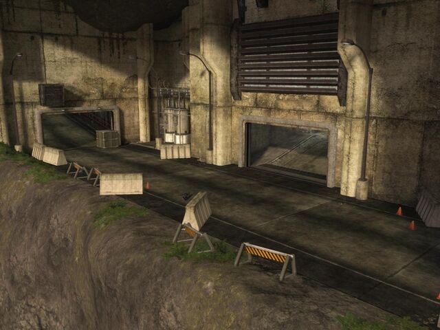 File:800px-Rat's Nest Outside.jpg