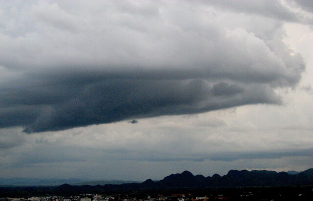 File:Dragonia sky.jpg