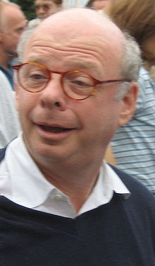 220px-Wallace Shawn