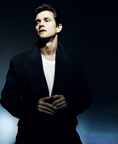 File:Hugh dancy30.png