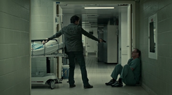 1x02 - Will apunta a Eldon.png