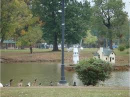 File:Duck house.jpg