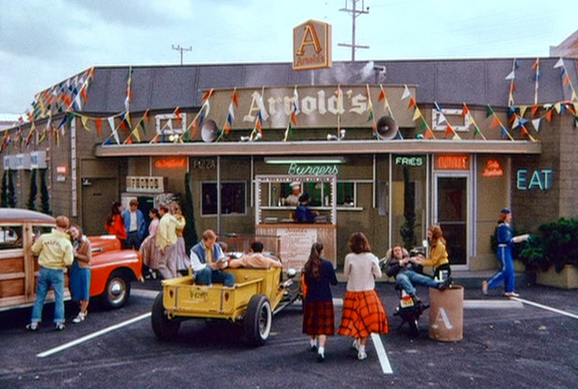 File:Arnold's.png