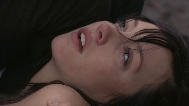 File:1x12 - Trish's Death 2.jpg