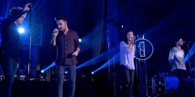 File:Live lounge.jpg