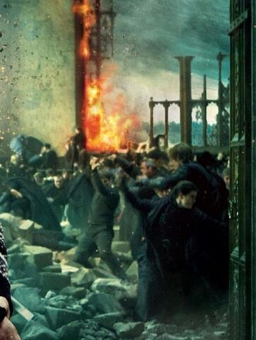 File:GreatHall BattleofHogwarts.jpg