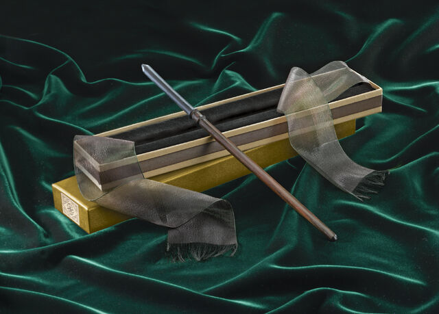 File:Draco Malfoy Wand NN7256.jpg