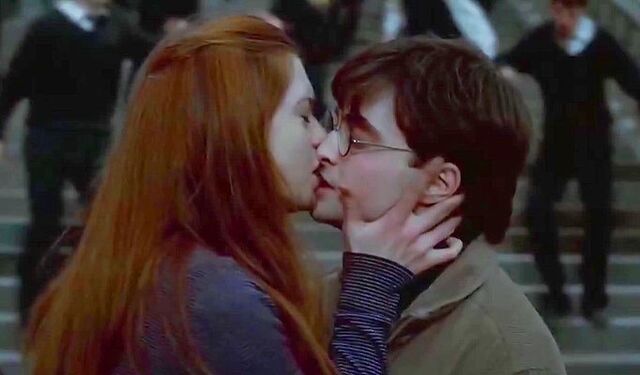 File:Ginny-harry.jpg