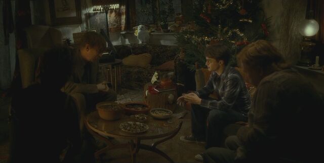 File:Christmas time at the Burrow.jpg
