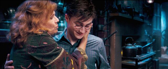 File:Order-of-the-phoenix-movie-Harry Molly.jpg