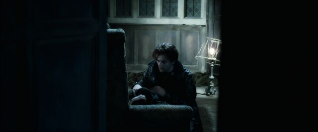 File:Barty Crouch at Riddle House.jpg