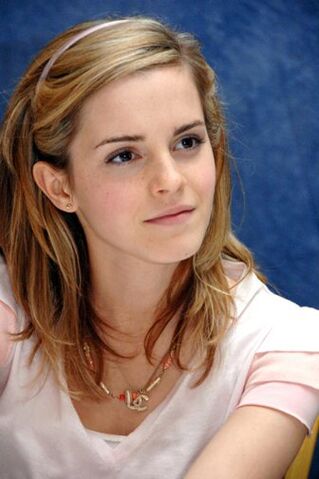 File:Emma-Watson.jpg