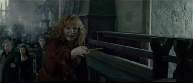 File:Molly battle of Hogwart.jpg